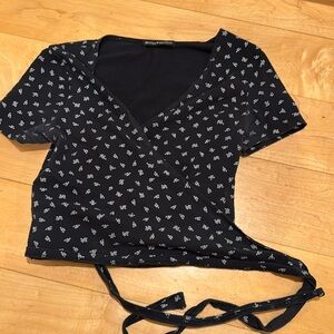 Brandy Melville wrap top